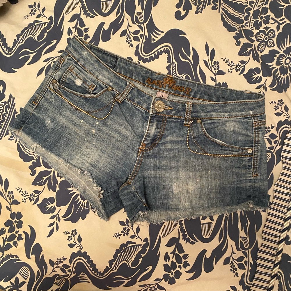 Almost Famous shorts 11
